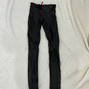 Xs spanx faux leather leggings